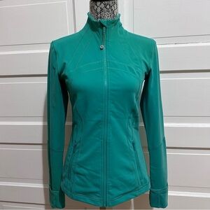 Lululemon Define Jacket Size 8 Green Flattering Fit $128
